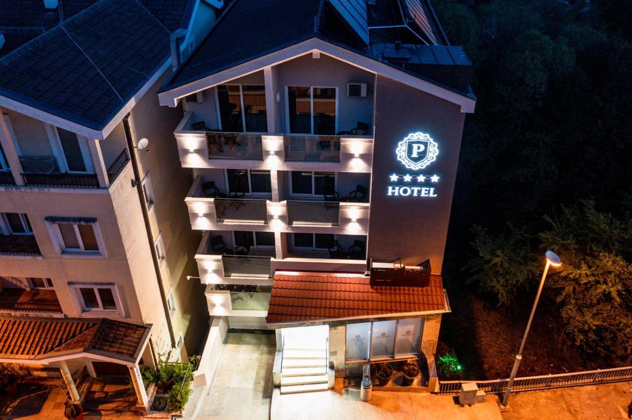 Premier Hotel