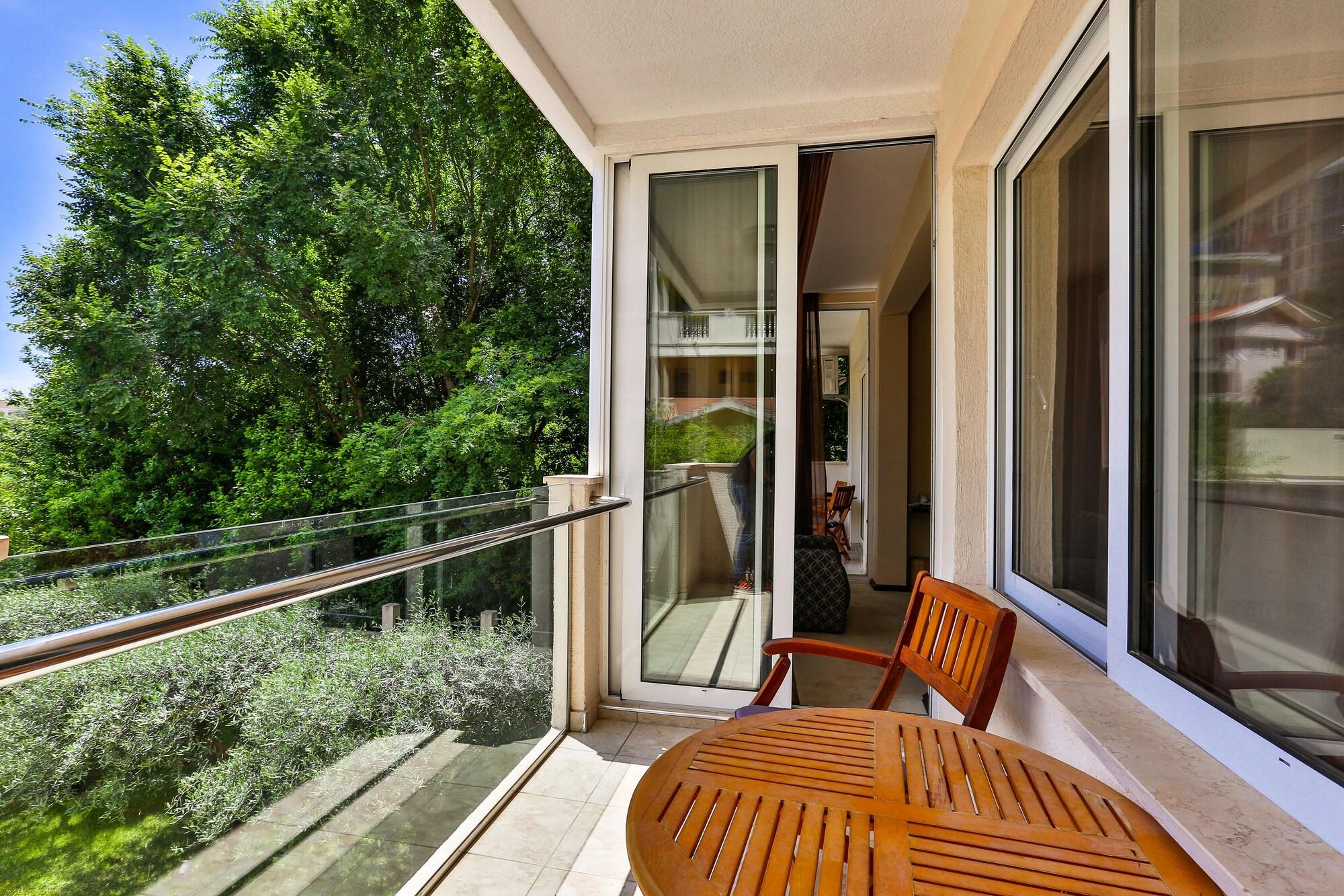 Premier Hotel 4*