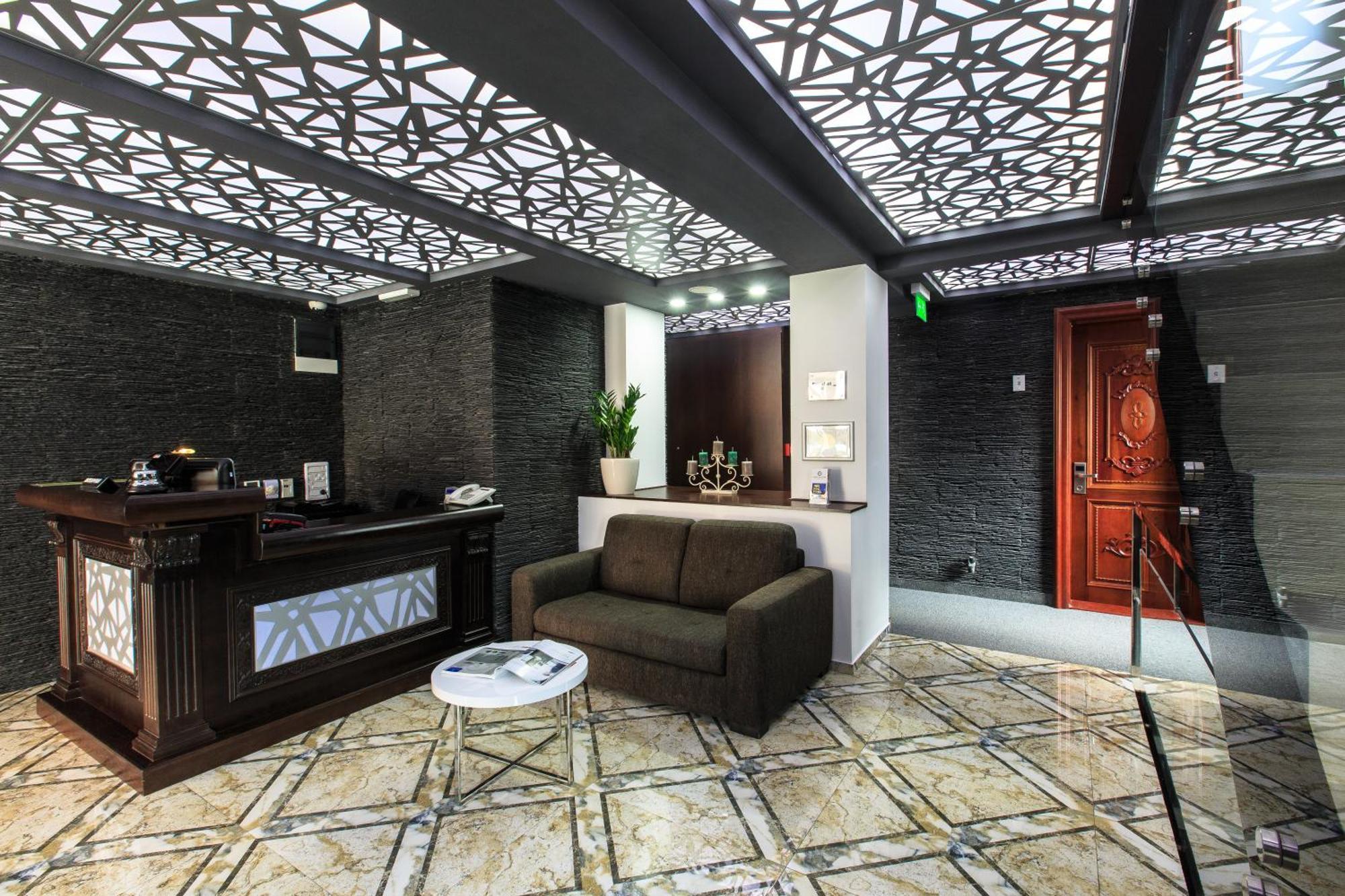 Premier Hotel